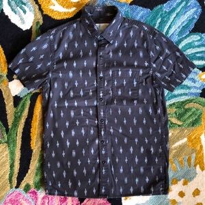American Eagle Short Sleeve Button Down
